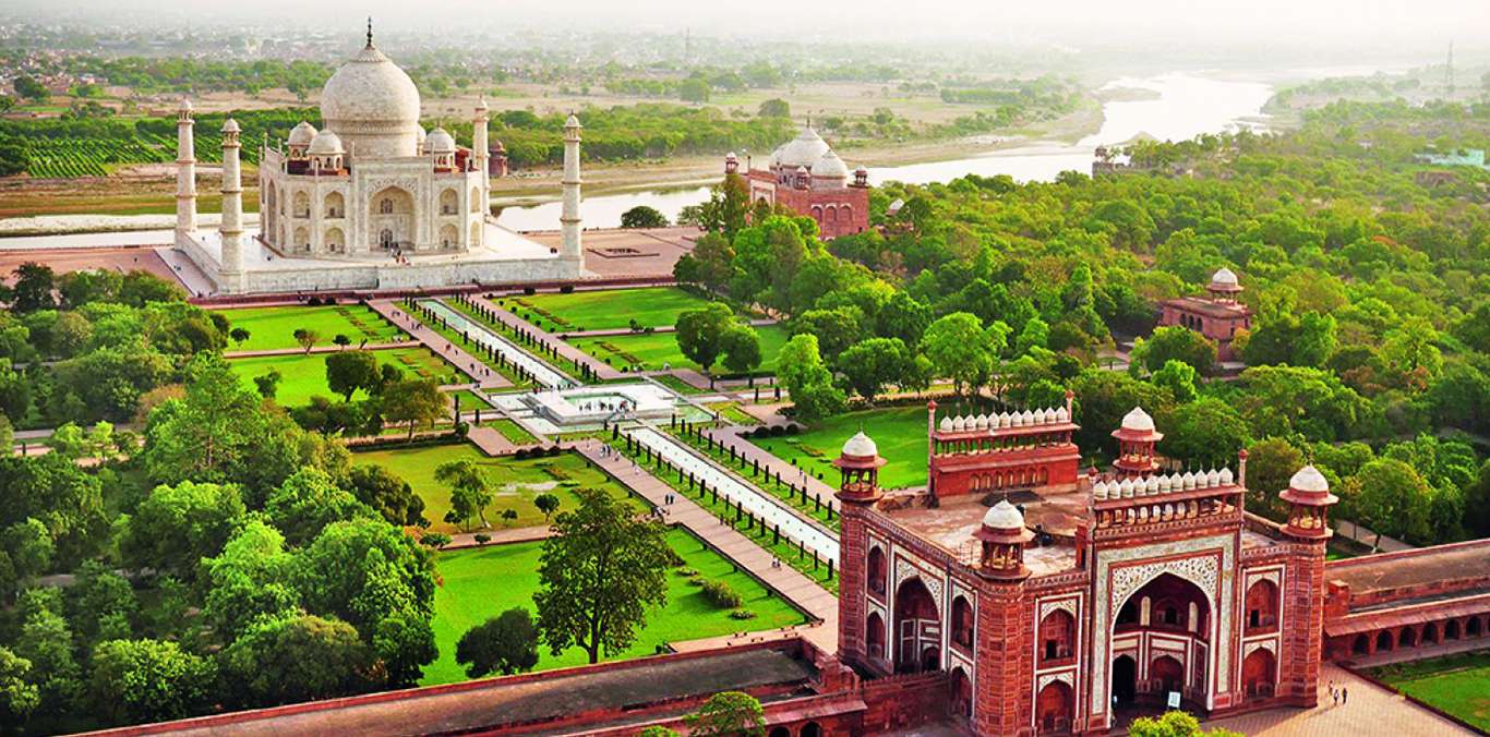 Cheapest Flights to Agra - Find your Ticket - Faressaver