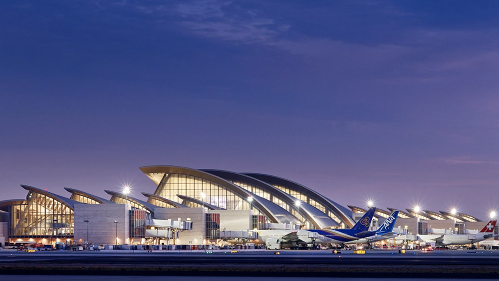  A Complete Guide to Tom Bradley Terminal at LAX